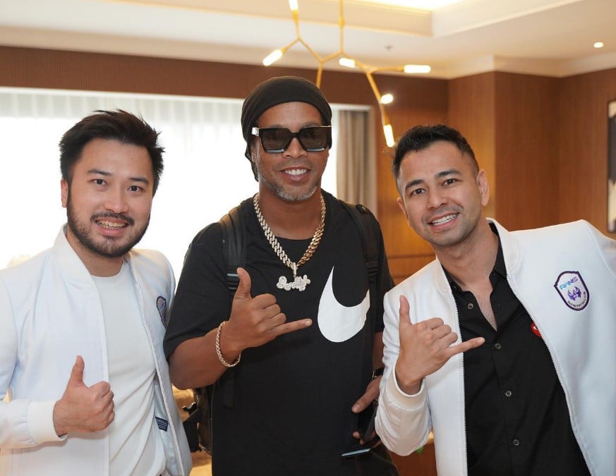 KonotasiNews, Ronaldinho Resmi Perkuat RANS Nusantara FC