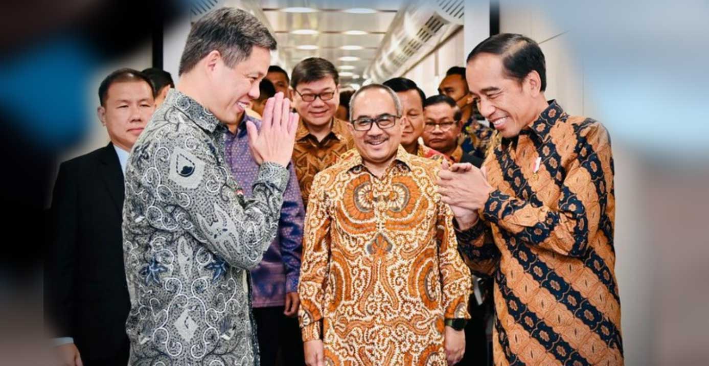 KonotasiNews, Prabowo Subianto dampingi Jokowi terbang ke Kalimantan Selatan Usai Bertemu PM Singapura